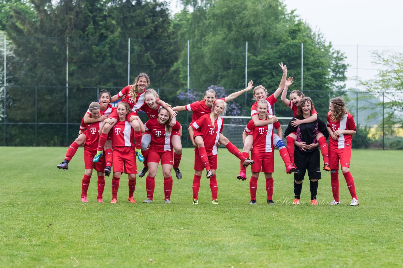 Bild 77 - wCJ SV Steinhorst/Labenz - VfL Oldesloe : Ergebnis: 18:0